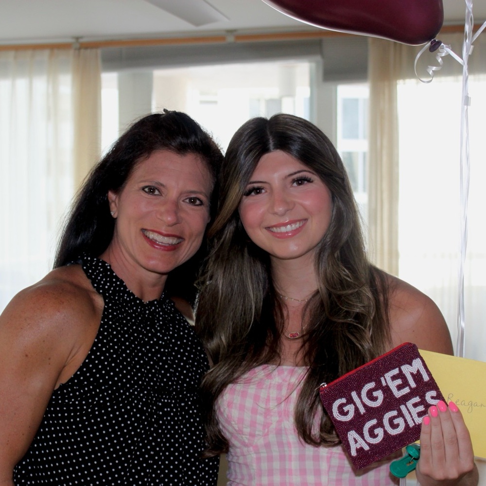 Meet your Posher, Reagan